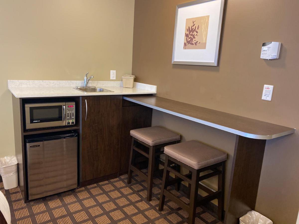 Microtel Inn & Suites By Wyndham - Timmins Esterno foto