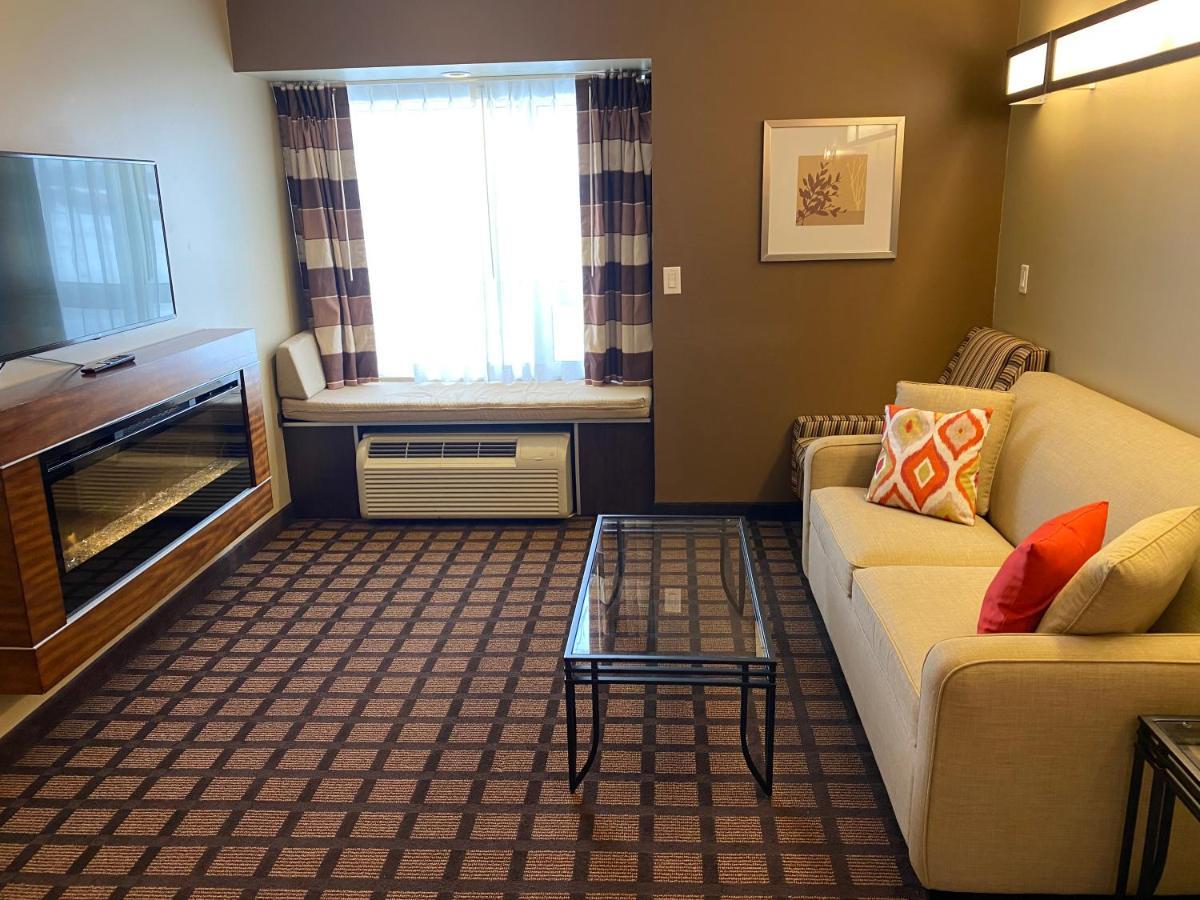 Microtel Inn & Suites By Wyndham - Timmins Esterno foto