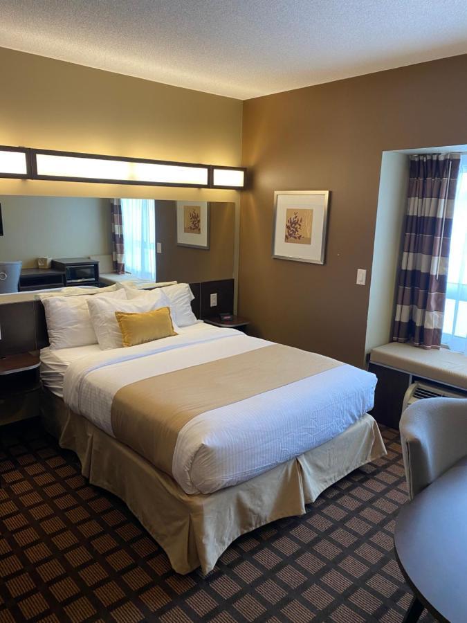 Microtel Inn & Suites By Wyndham - Timmins Esterno foto