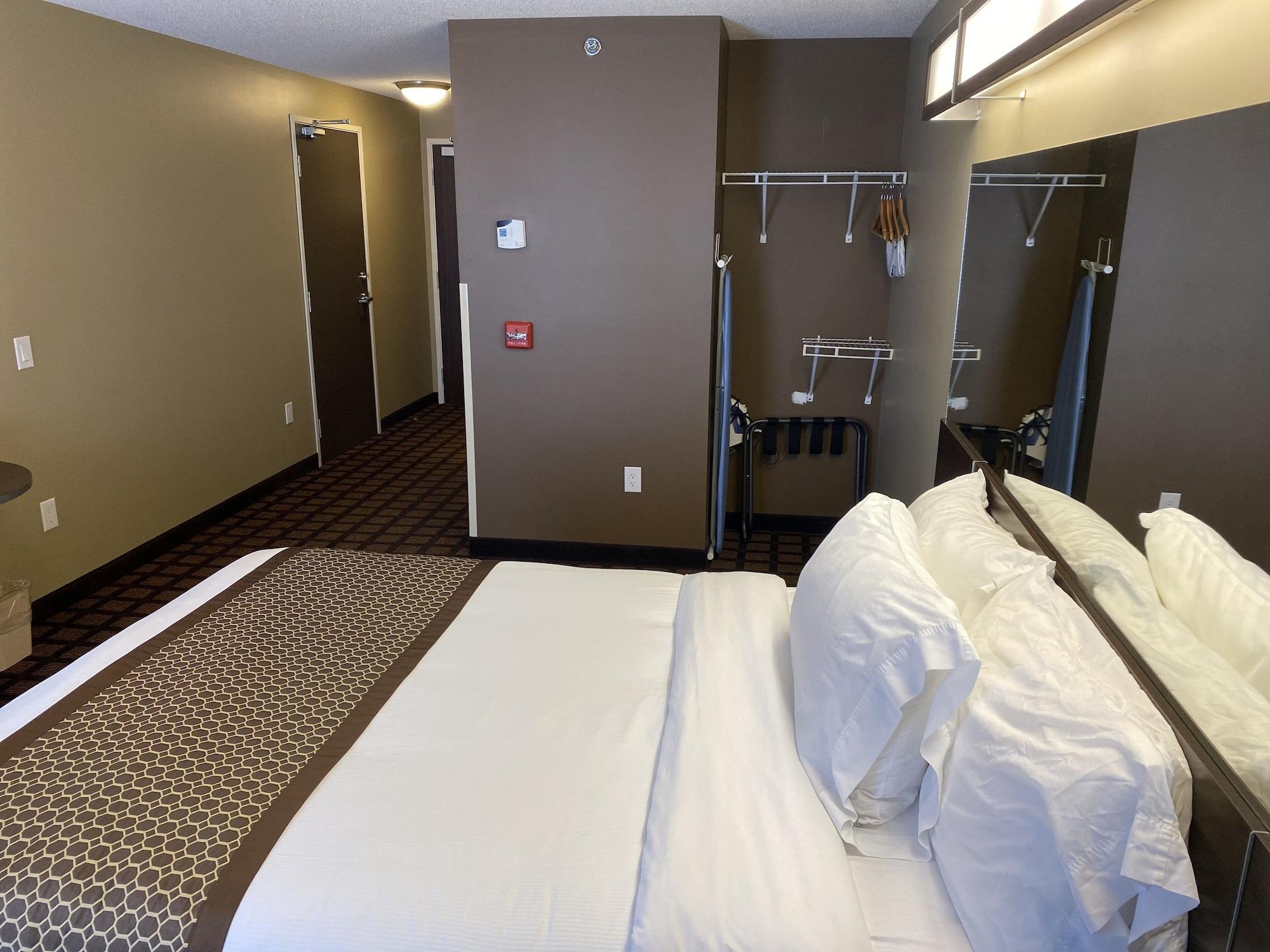 Microtel Inn & Suites By Wyndham - Timmins Esterno foto