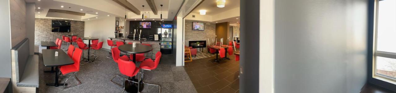 Microtel Inn & Suites By Wyndham - Timmins Esterno foto
