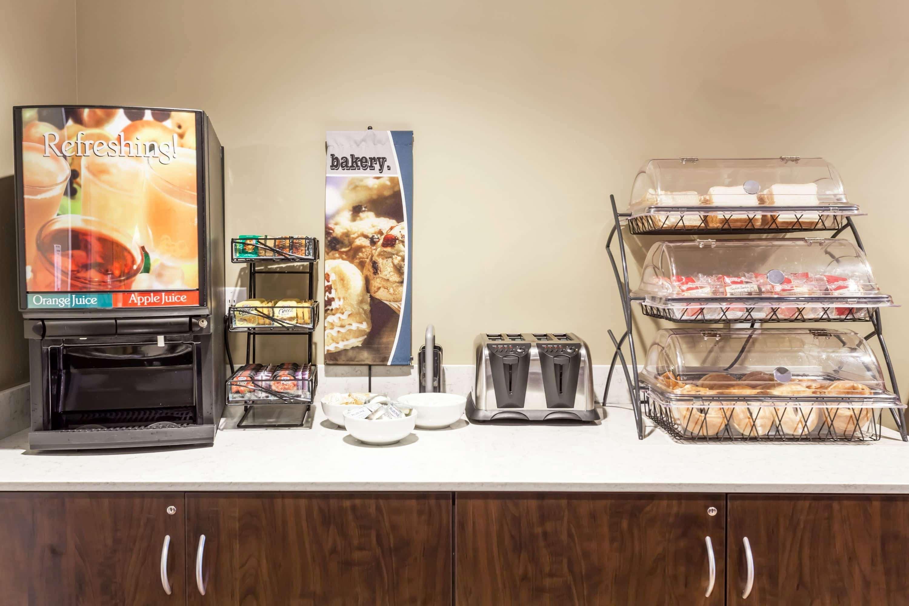Microtel Inn & Suites By Wyndham - Timmins Esterno foto