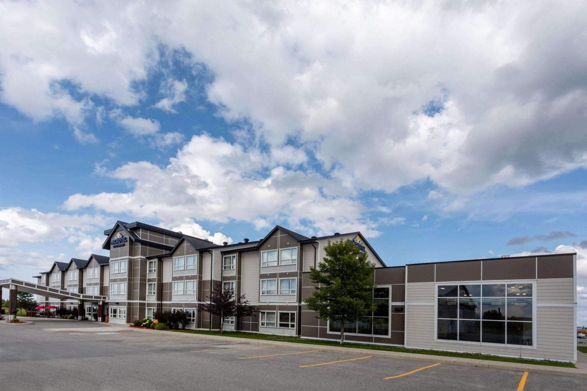 Microtel Inn & Suites By Wyndham - Timmins Esterno foto
