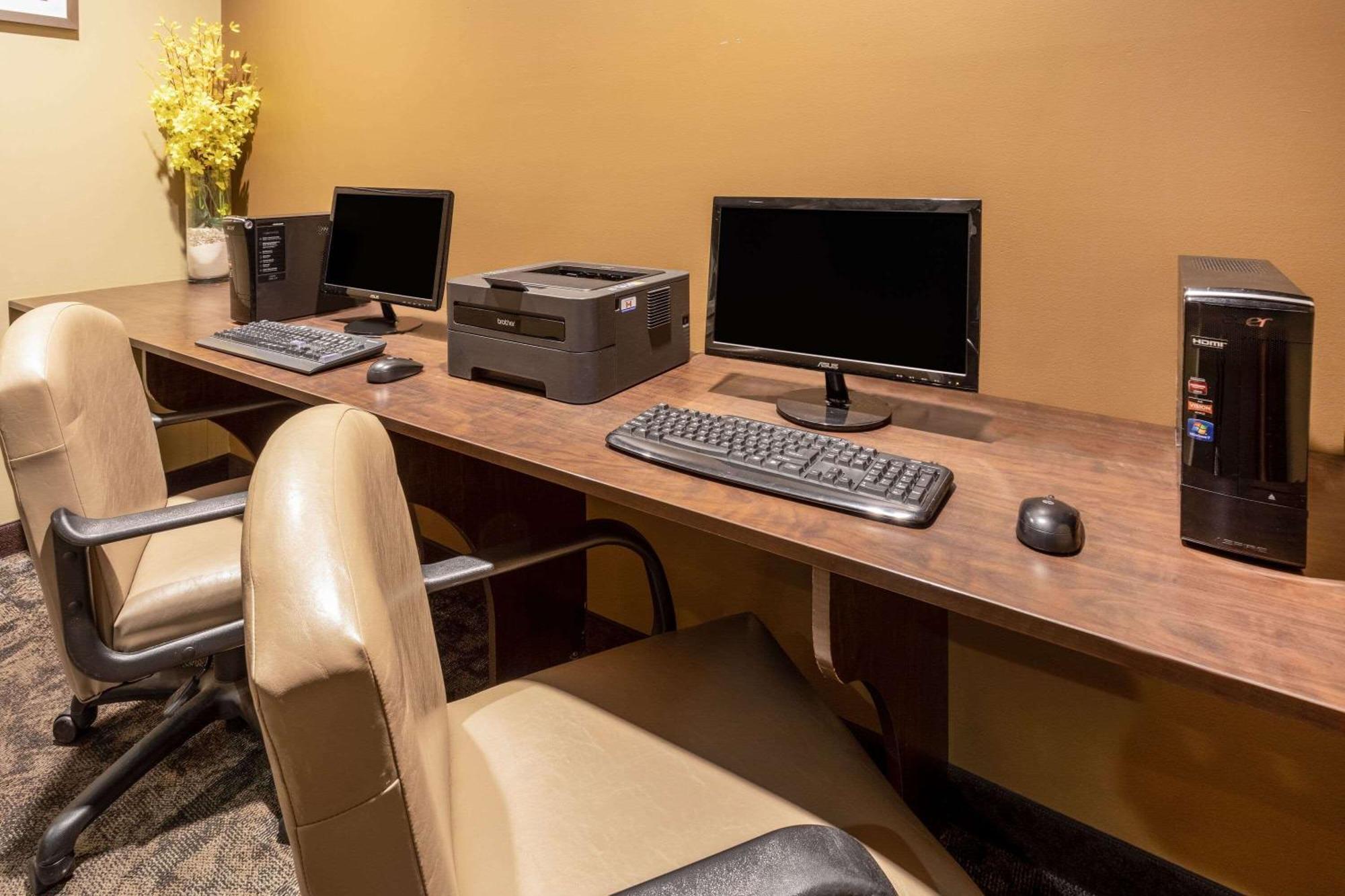 Microtel Inn & Suites By Wyndham - Timmins Esterno foto