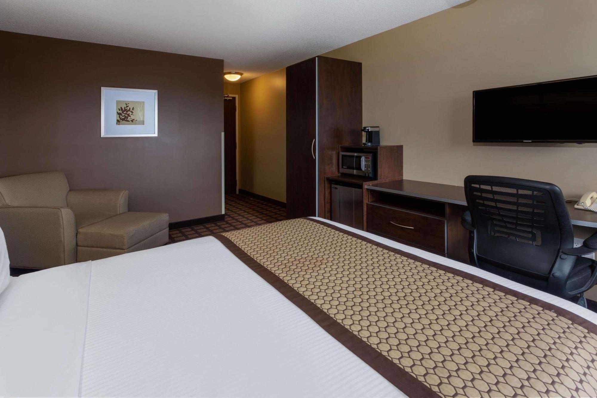 Microtel Inn & Suites By Wyndham - Timmins Esterno foto
