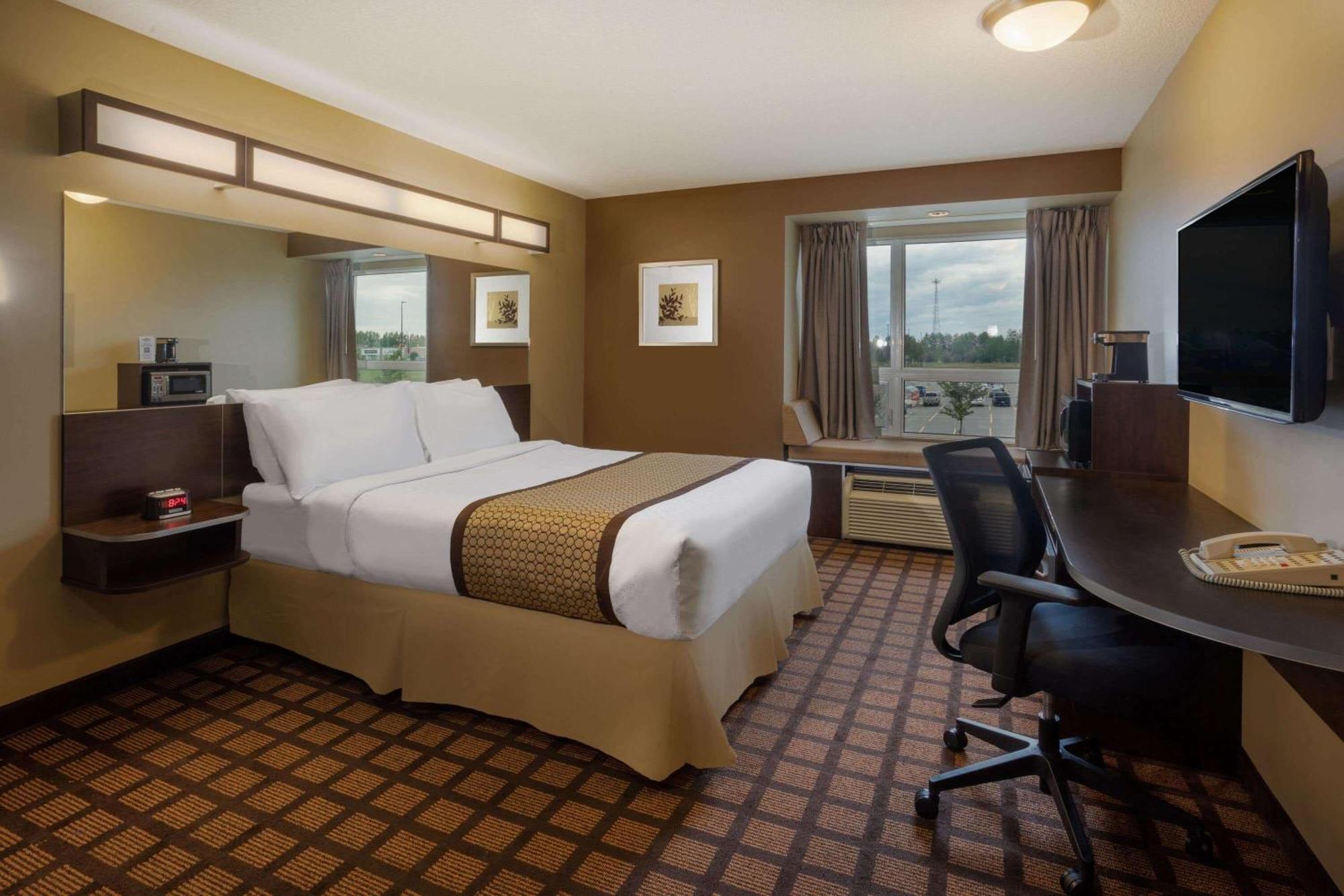 Microtel Inn & Suites By Wyndham - Timmins Esterno foto
